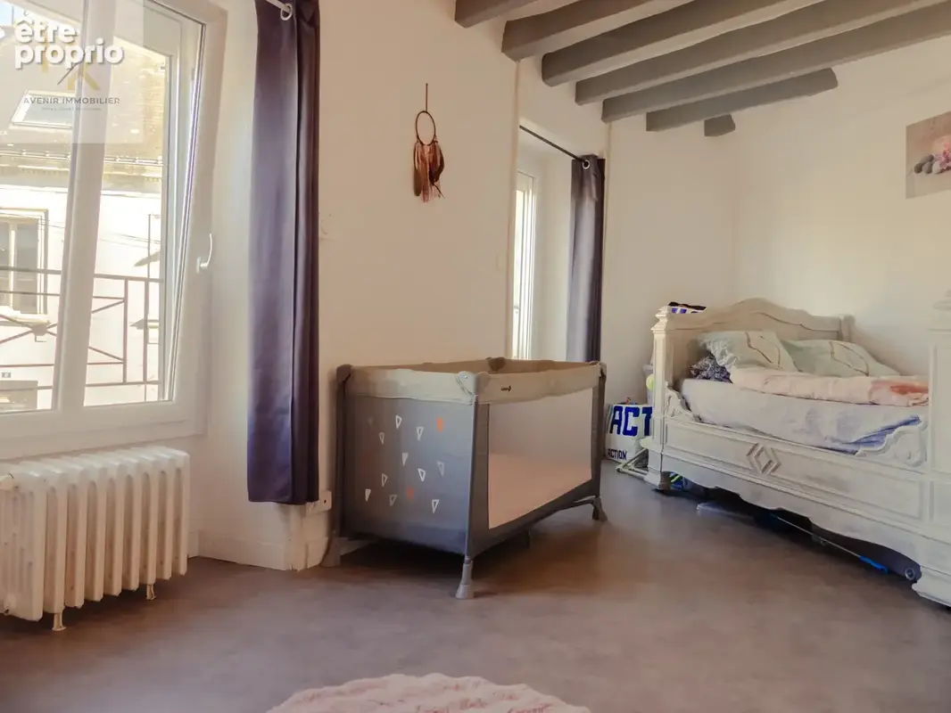 Maison de bourg 120 m2   3 chambres   Cour, garage et parking   Soeurdres - photo 13