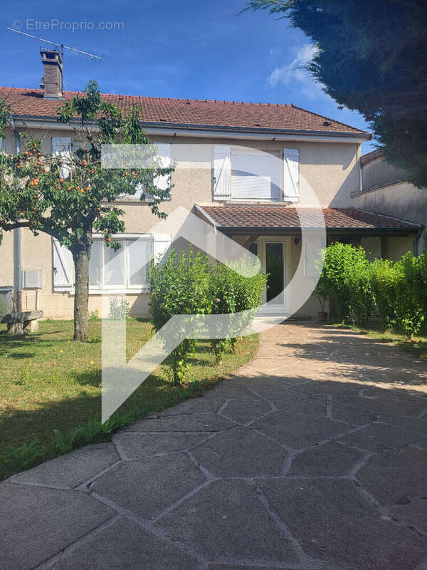 Maison à MARBEVILLE