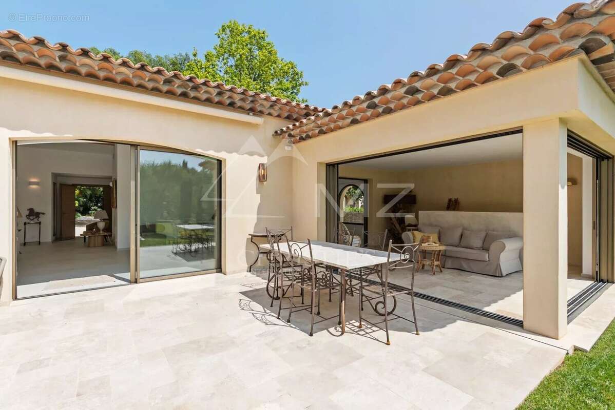 Maison à GRIMAUD