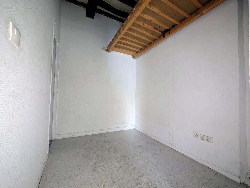 Bien Commercial À Vendre - photo 4