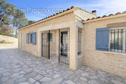 Maison à CHATEAUNEUF-LE-ROUGE