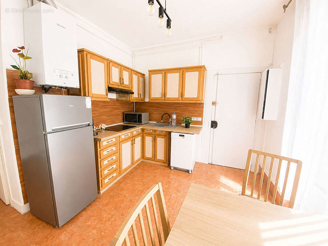 Appartement 44 m² - Rue du Faubourg du Temple, Paris 11 - photo 3