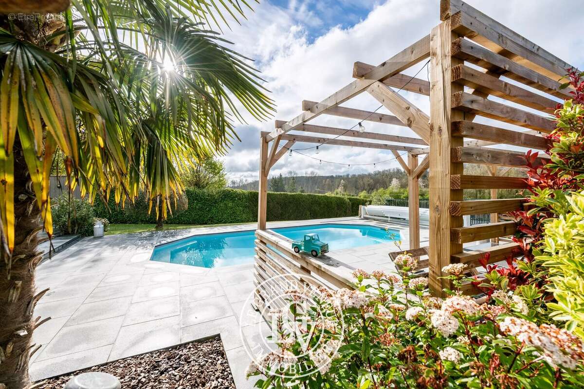 Maison à FONTAINEBLEAU