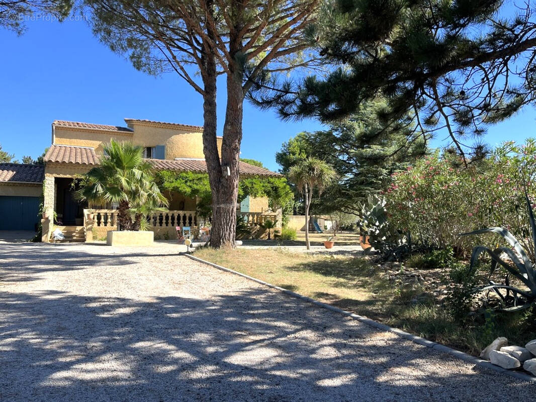 Maison à ROCHEFORT-DU-GARD