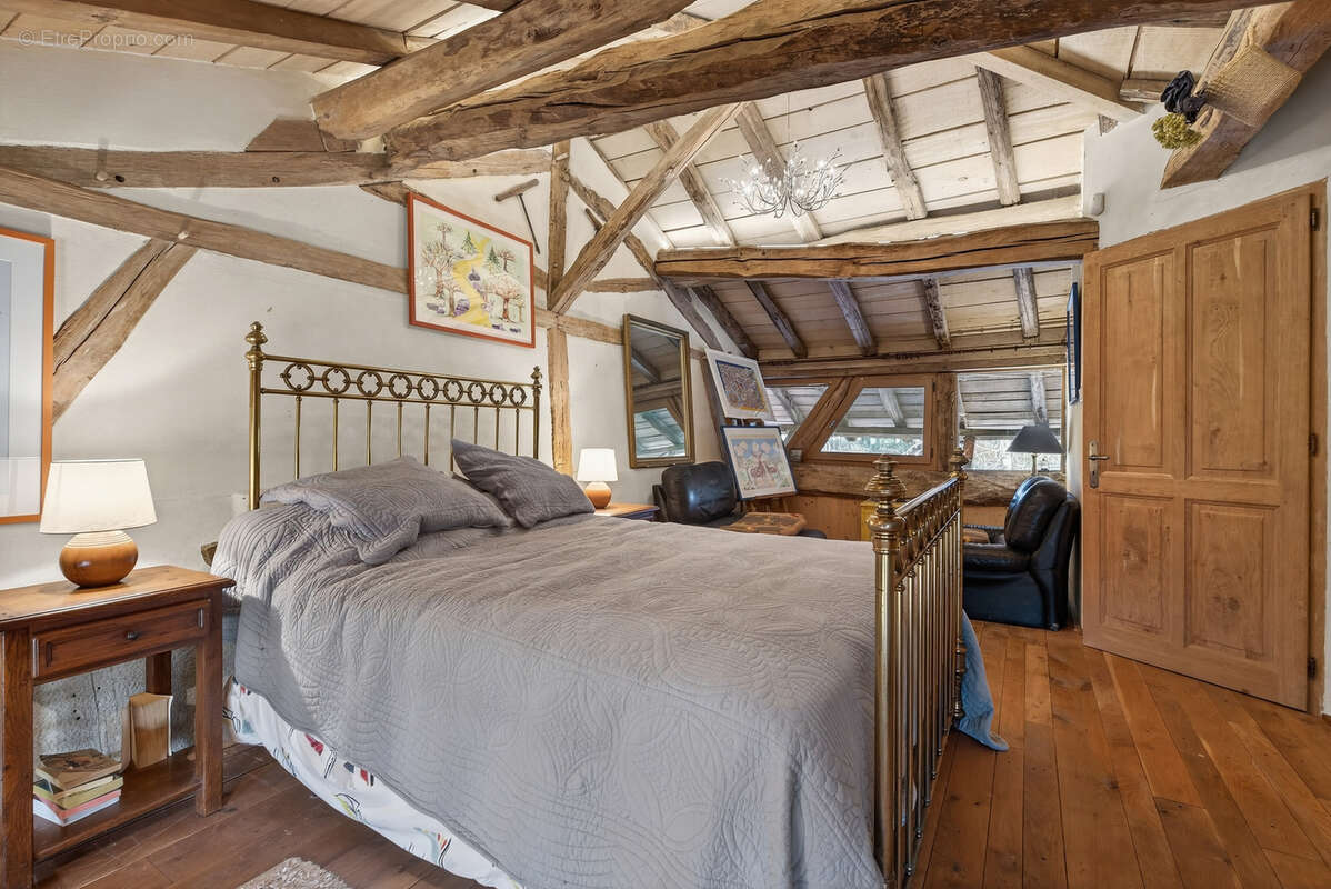 Maison à MONTREVEL-EN-BRESSE