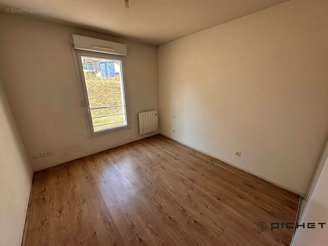 Appartement T2 dans résidence sécurisée - Rez de jardin - photo 9