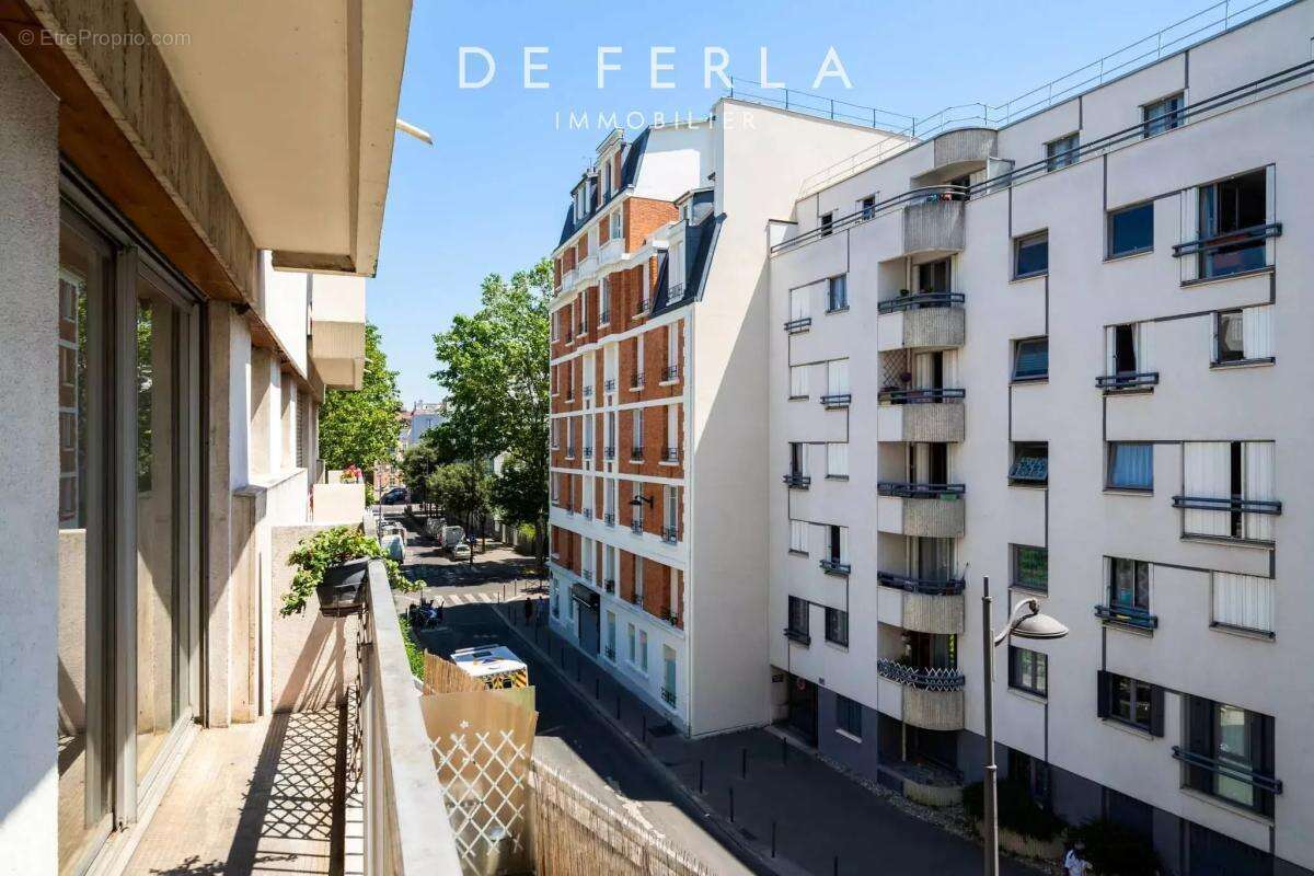 Paris XVᵉ – Appartement familial traversant avec doubles balcons et parking - photo 14
