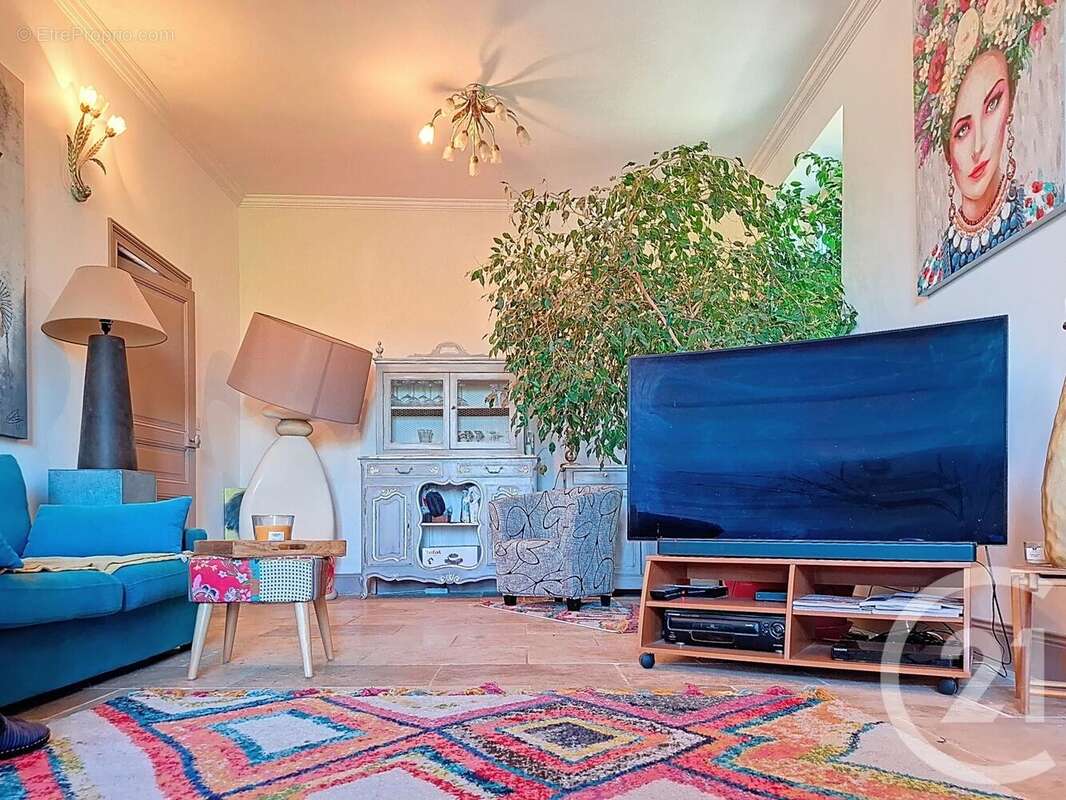 Maison à LE MEE-SUR-SEINE