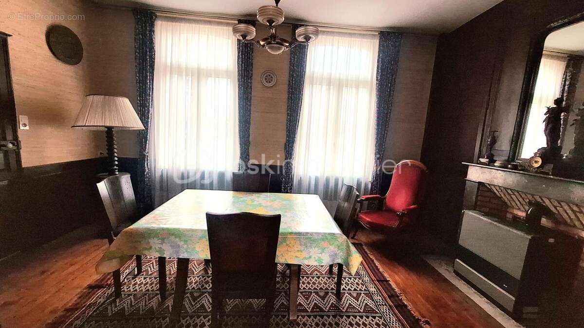 Maison à AUXI-LE-CHATEAU