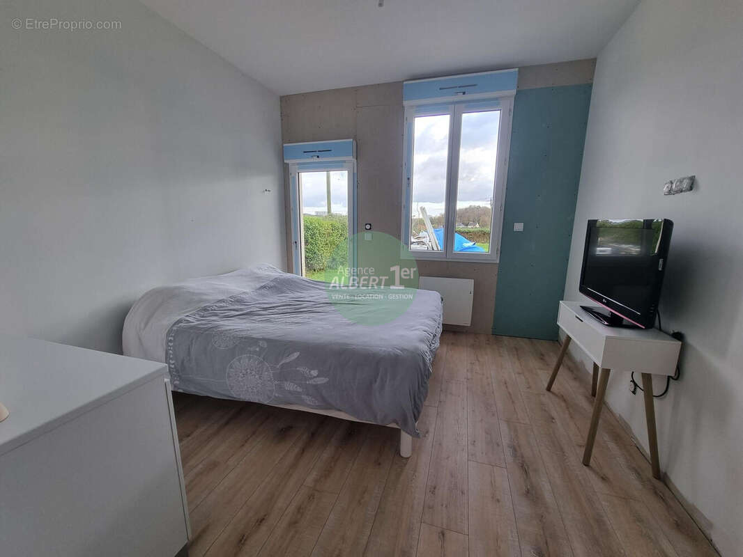 Maison à ROLLEVILLE