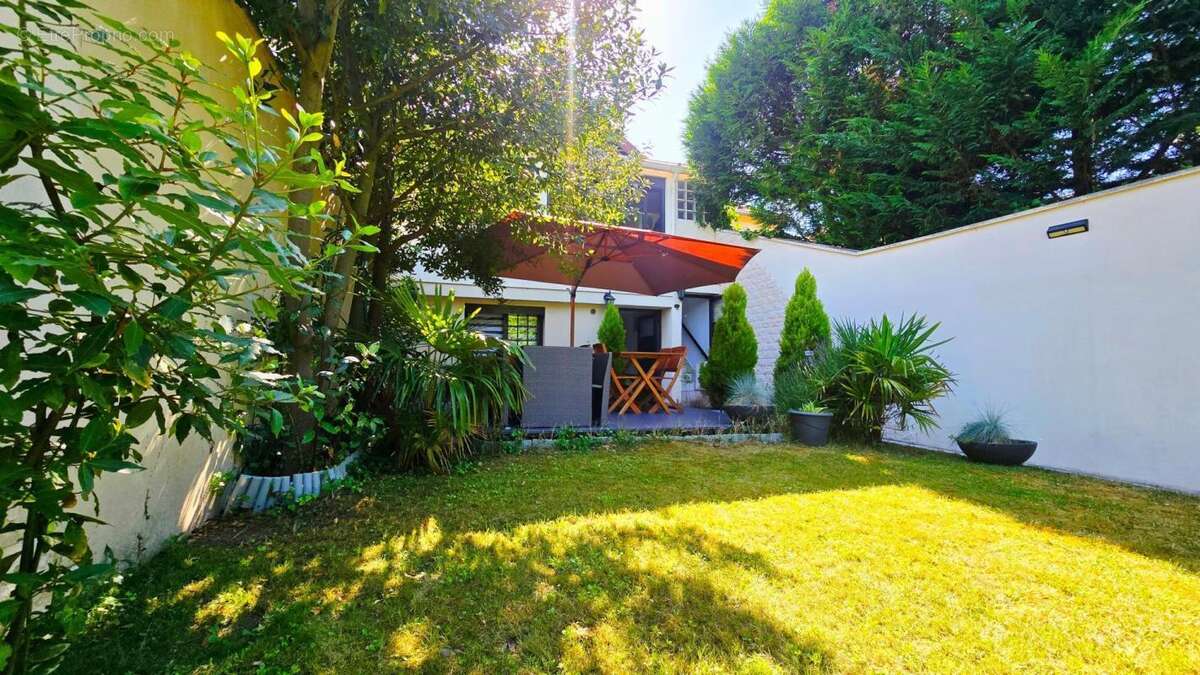 Maison à SAINT-PRIX