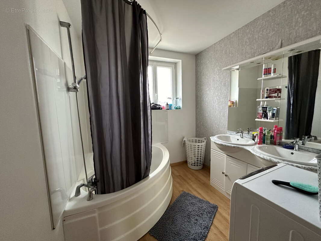 Appartement à VILLERSEXEL