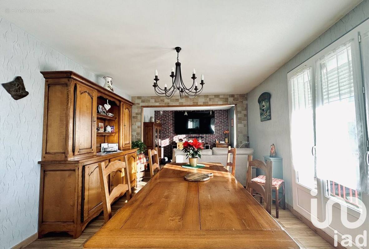 Photo 1 - Maison à BAZOCHES-LES-GALLERANDES