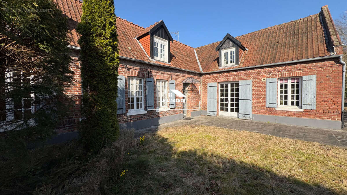 Maison à BEUVRY-LA-FORET