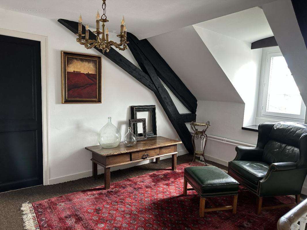 Maison à CHALUS
