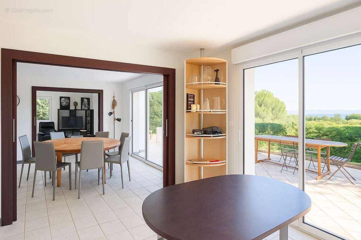 Maison à HYERES
