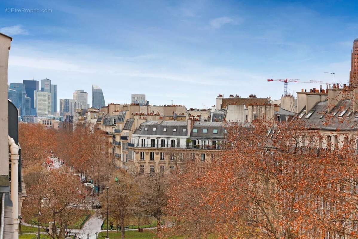Appartement à PARIS-17E