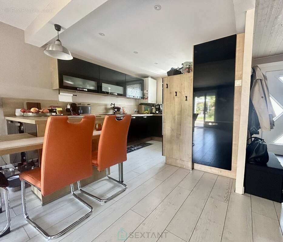 Maison coup de coeur  avec garage. - photo 3