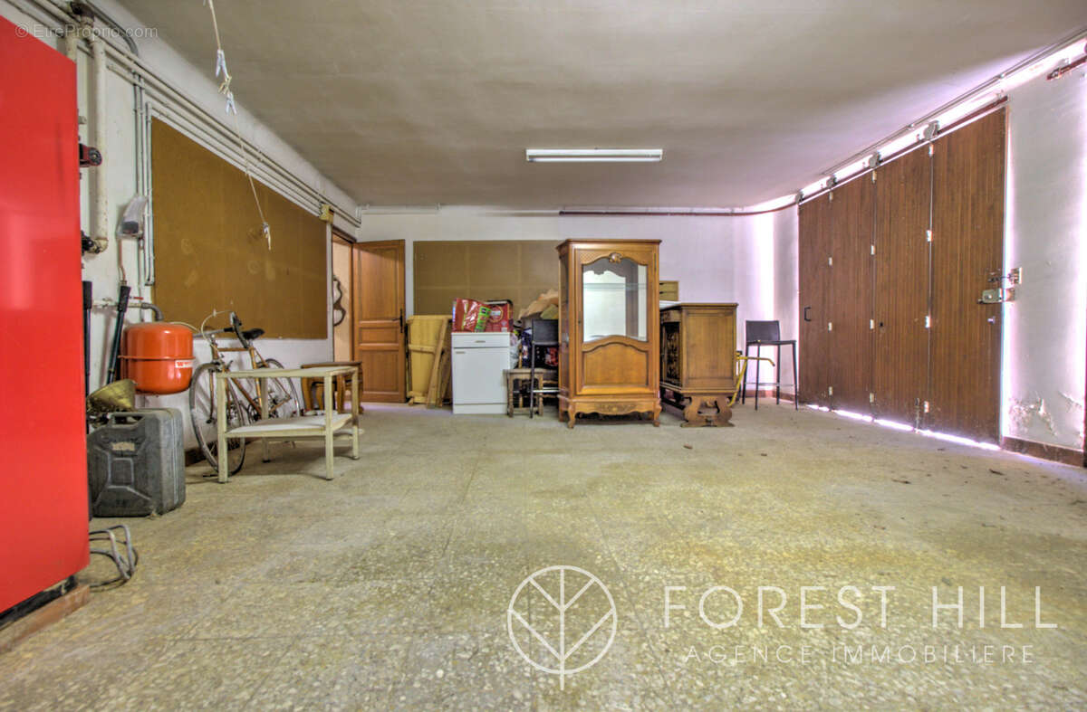 Maison 4 faces   fort potentiel, grand garage et terrain - photo 20