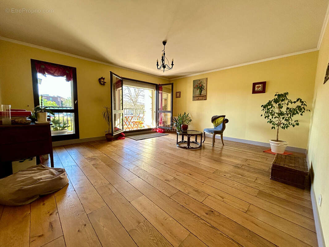 Appartement à CARRIERES-SOUS-POISSY