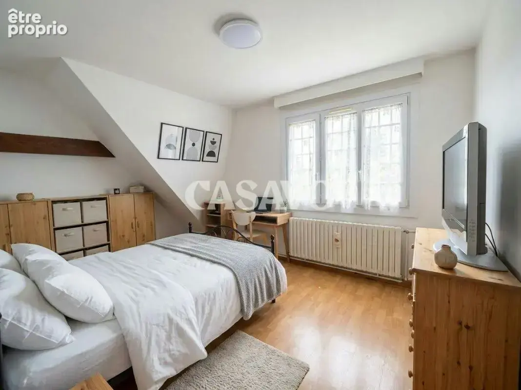 Vente Maison 7 pièces de 163m² - 77500 Chelles - photo 6