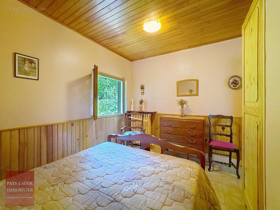 Maison à SAINT-PIERRE-SUR-DIVES