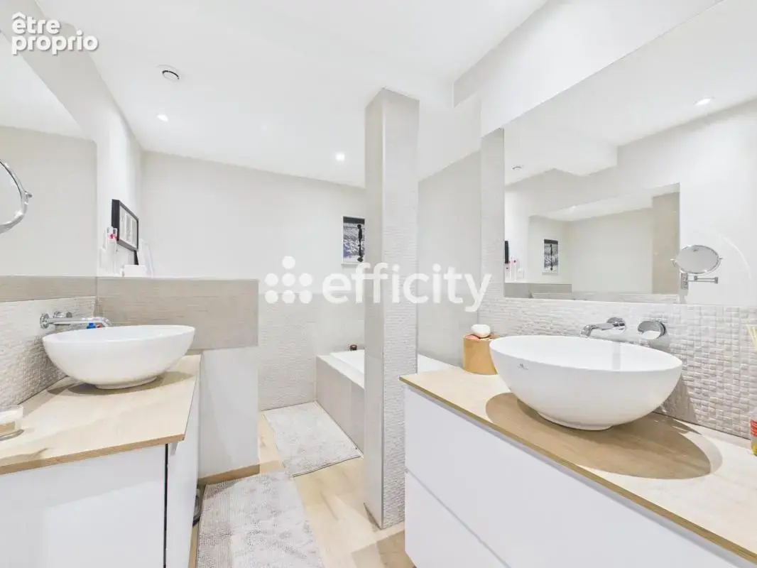 Maison 220 m² à Lesquin  - photo 16