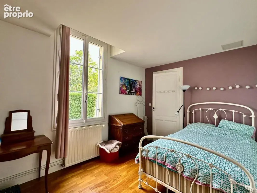 Blanquefort – maison en pierre 195 m² – 4 chambres, jardin sans vis-à-vis et dépendance - photo 8