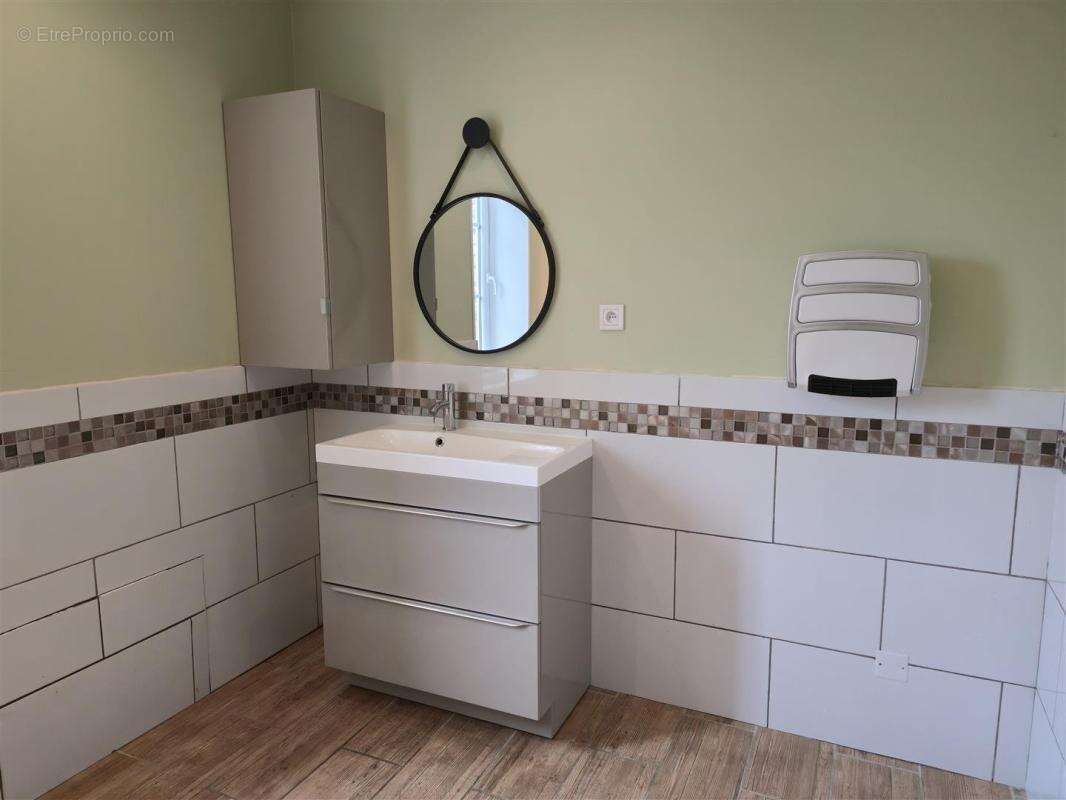 Maison à SAINT-MANDE-SUR-BREDOIRE