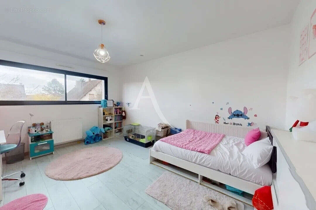 Maison à BRIE-COMTE-ROBERT