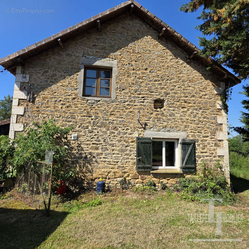 Maison à CORGNAC-SUR-L'ISLE