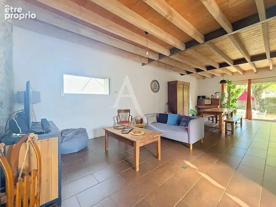 Maison 179 m² à Becon-Les-Granits  - photo 3