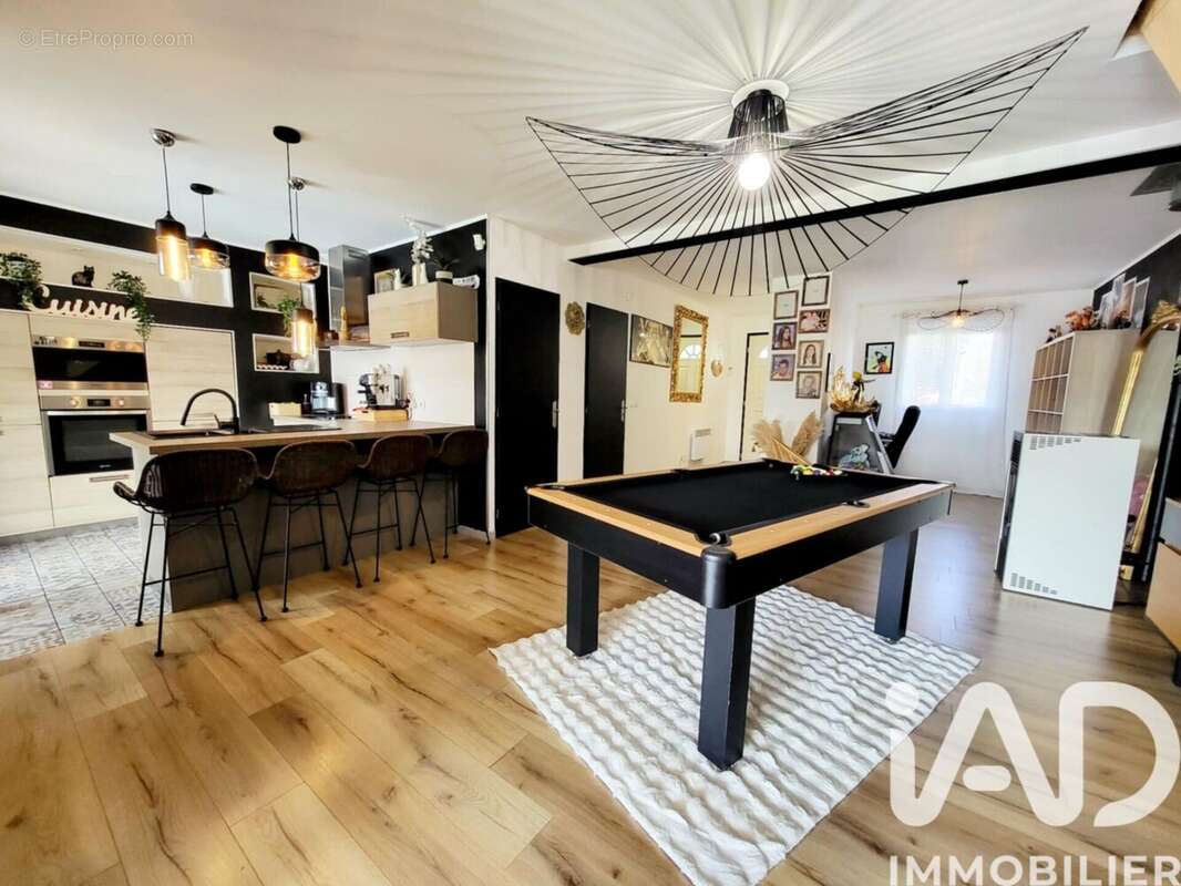 Maison 130 m² à Avril  - photo 2