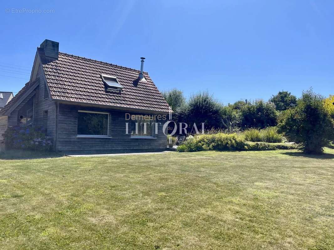 À Louannec, une maison de caractère entre mer et douceur de vivre - photo 19