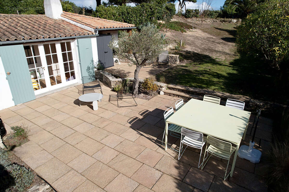 Maison à LES PORTES-EN-RE