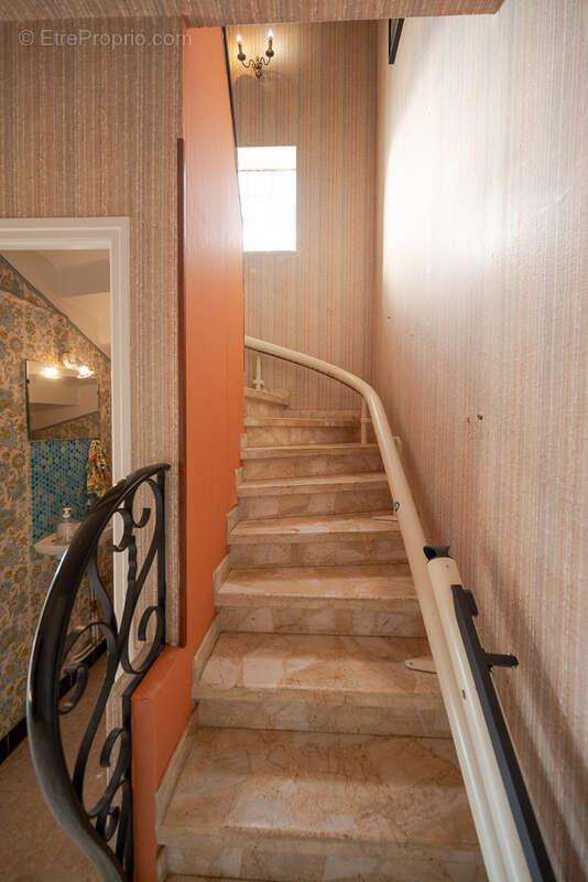 MaisonT5  avec 2 garages sur terrains clos - photo 27