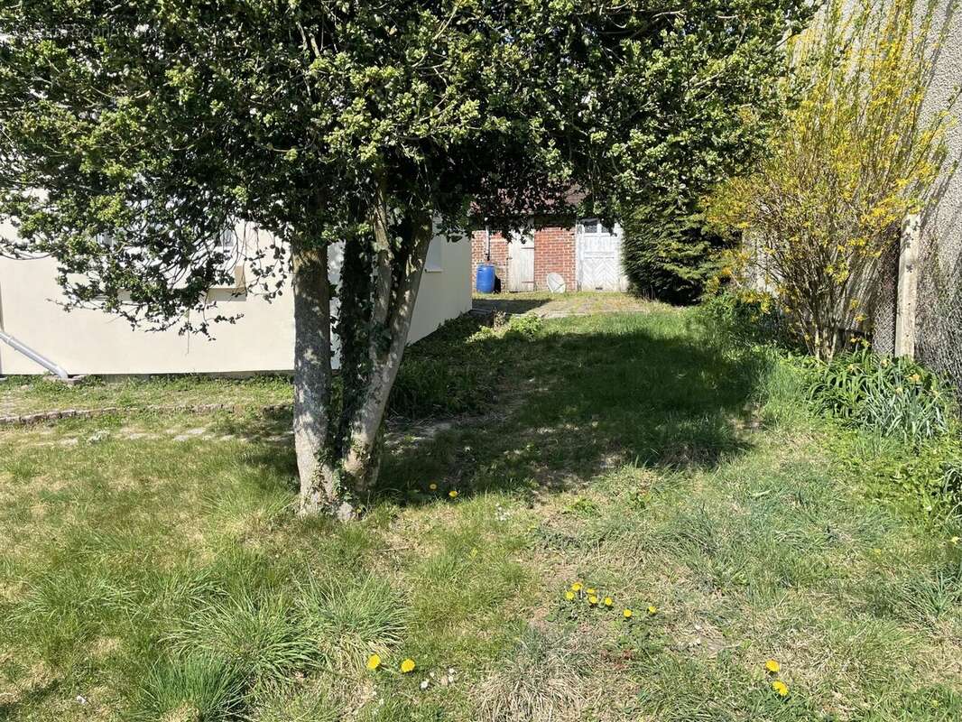 Maison à NEUVILLE-SOUS-MONTREUIL