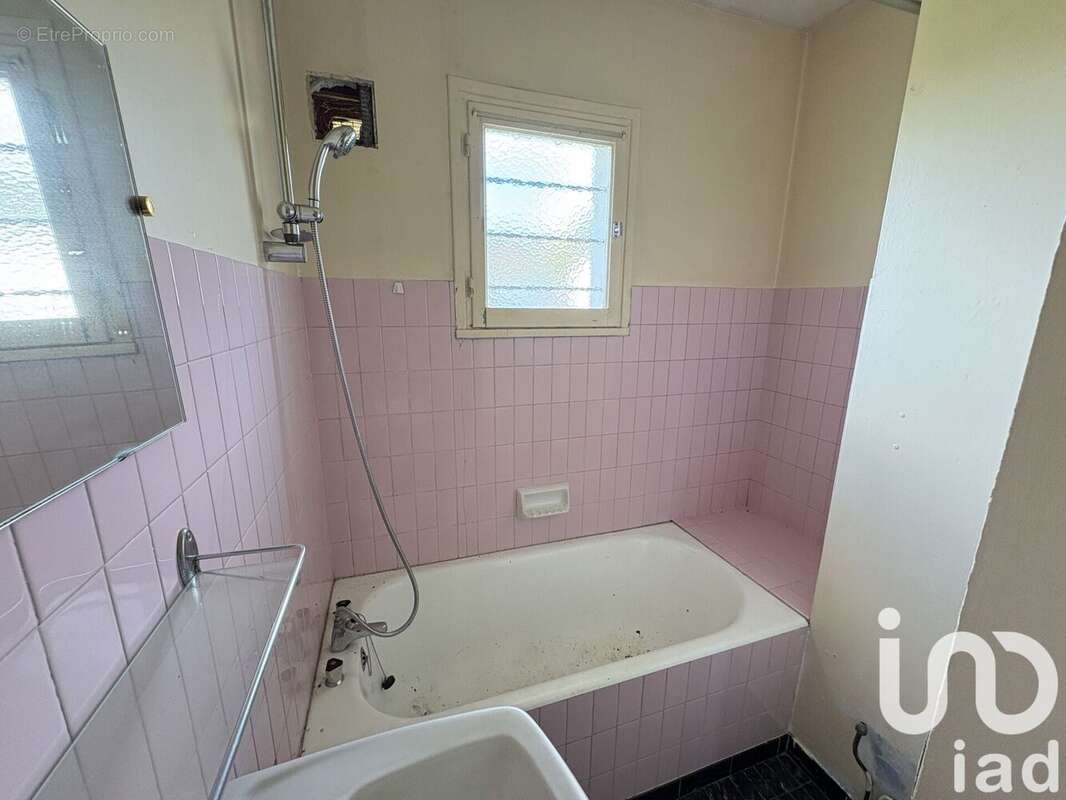 Photo 9 - Maison à EYGURANDE