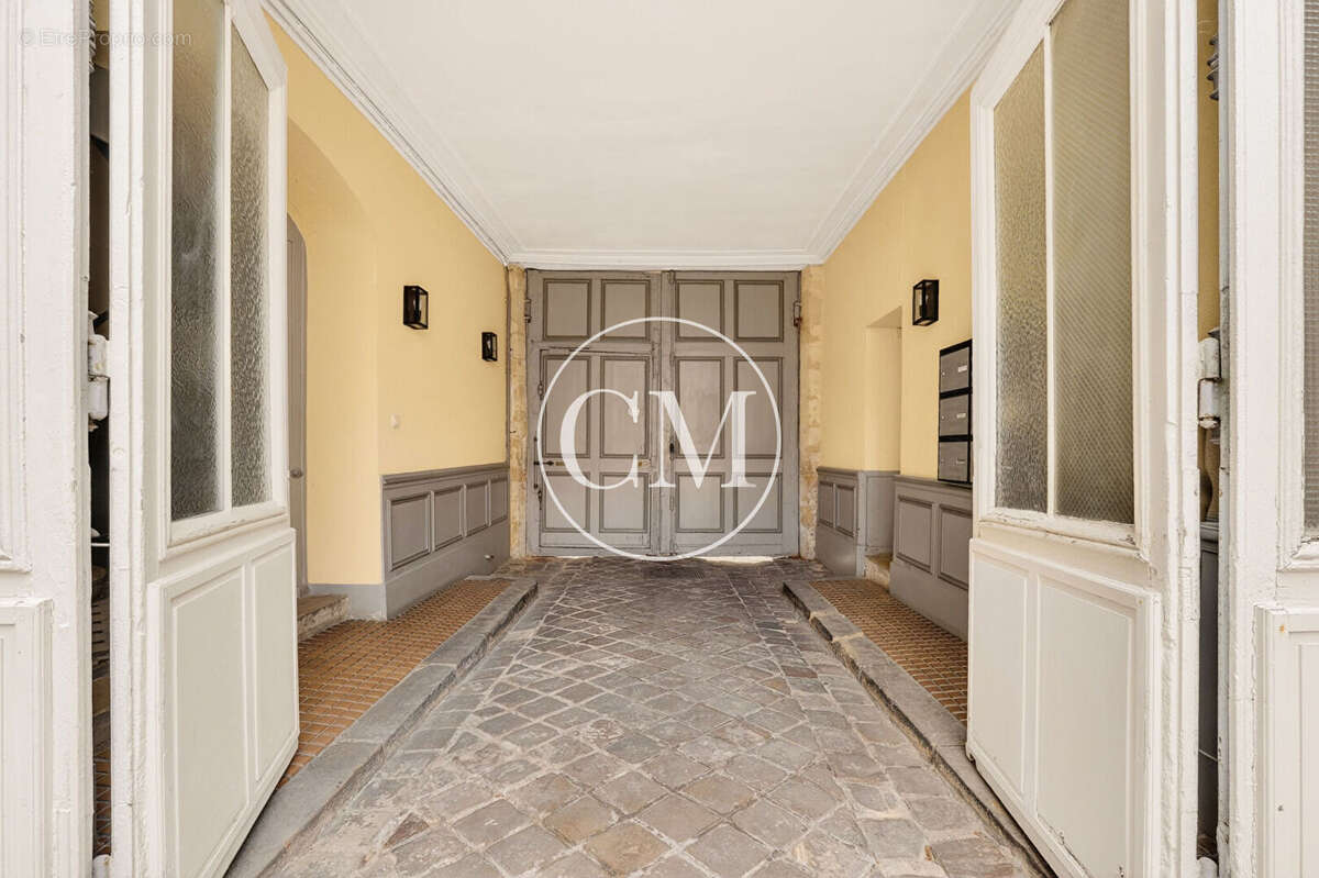 Appartement à VERSAILLES