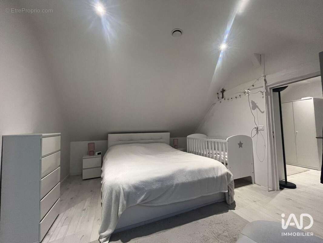 Photo 7 - Maison à CHATENAY-SUR-SEINE