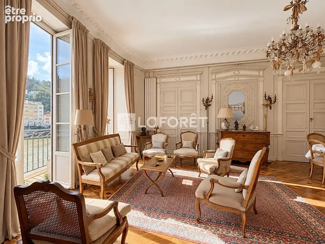 Lyon 1er  quai saint-vincent  appartement bourgeois 202,75 m²  vue saône & fourvière - photo 2