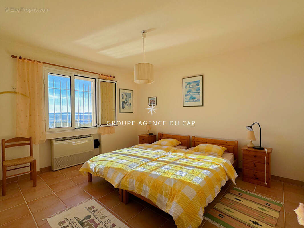 Maison à LES ISSAMBRES