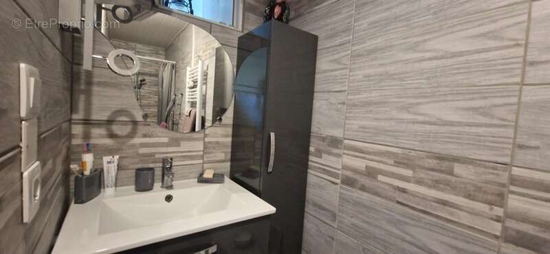 Maison à DECAZEVILLE