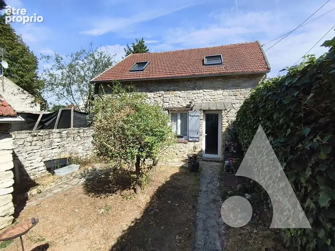 Maison  axe CREPY - SENLIS 3 chambres avec jardin et parking - photo 9