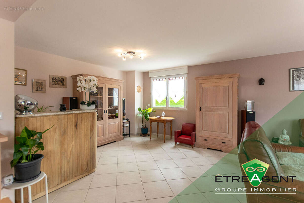 Maison COLLANDRES QUINCARNON - 178 m² - 5 chambres - photo 5