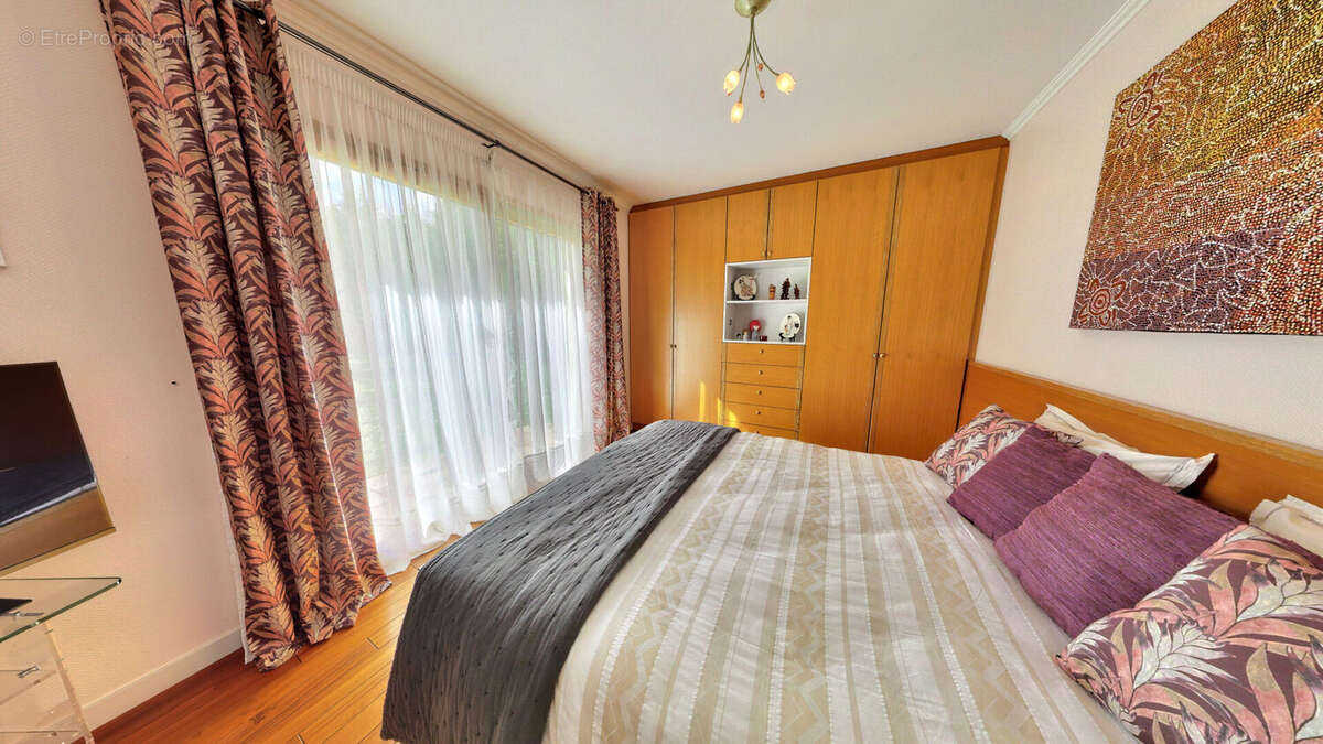 Fouesnant, jolie maison d'architecte de 170 m², sur un jardin paysagé de 3000 m², mer à pied ! - photo 9