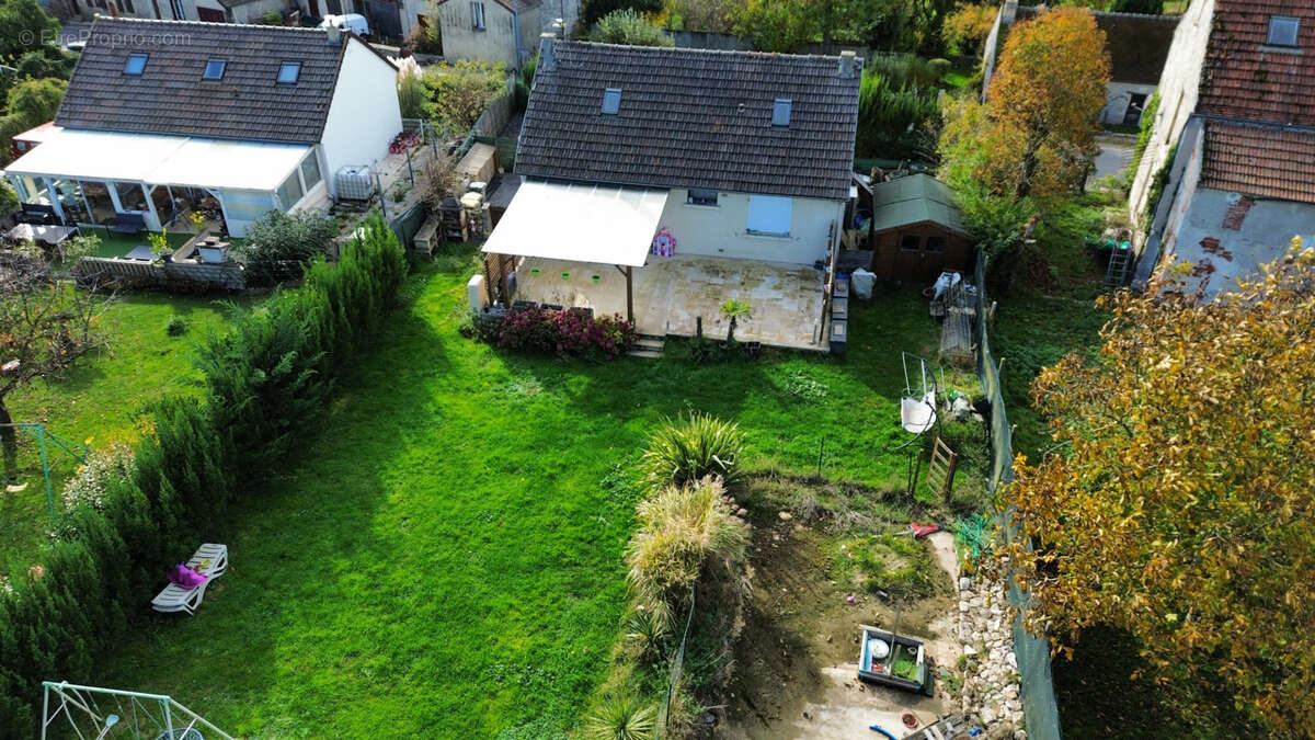 Maison à NEUILLY-SAINT-FRONT