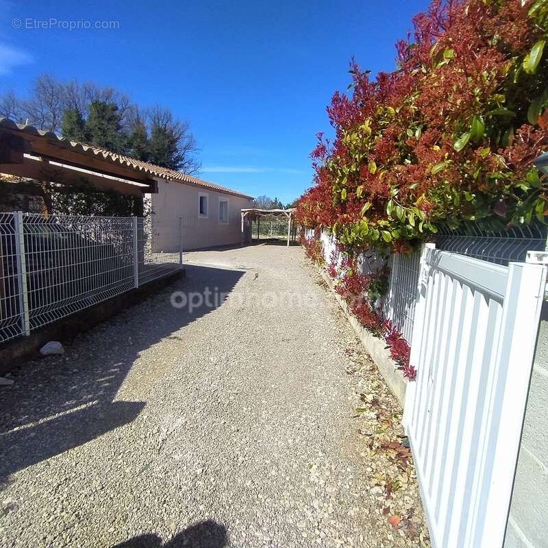 Maison à REGUSSE