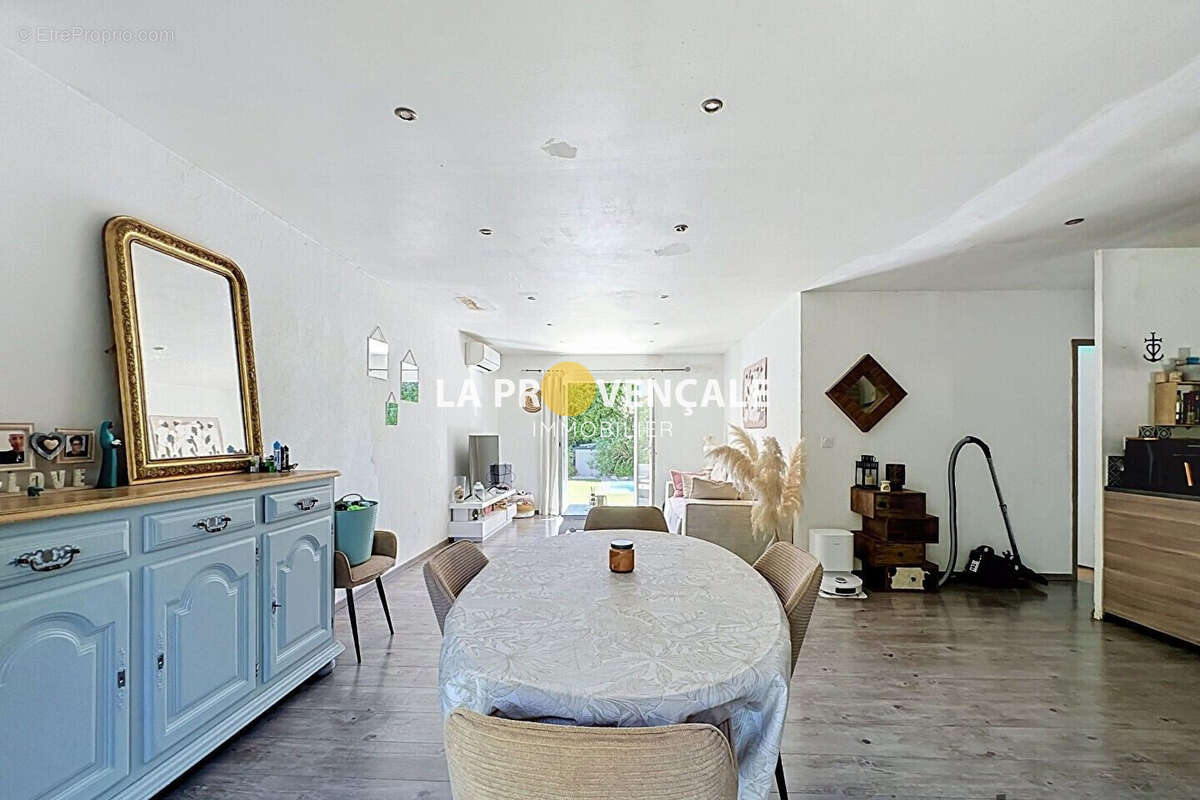 Maison 99 m² à Trets  - photo 4
