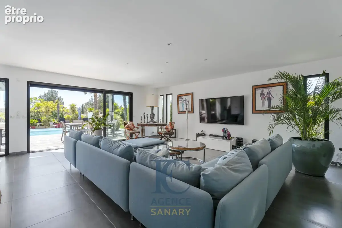 Maison contemporaine de 250 m2 avec piscine garage et terrasse - photo 2